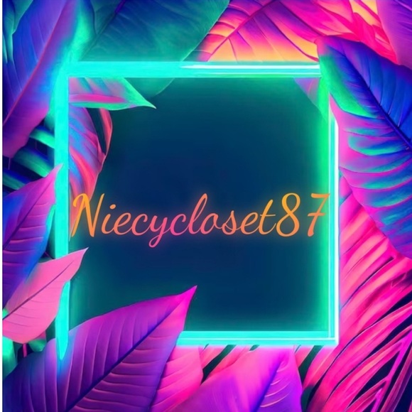 Meet Your Posher, Shanice - Picture 1 of 1